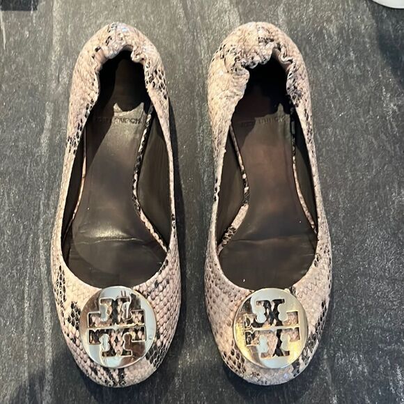 Tory Burch Snakeskin Flats - Picture 1 of 7